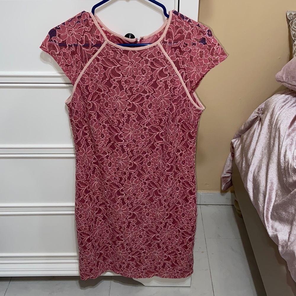 LIKE NEW NY&C Floral Lace Dress